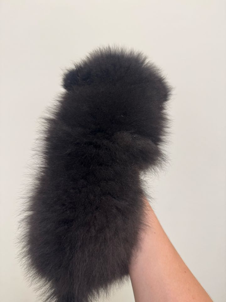 150 USD